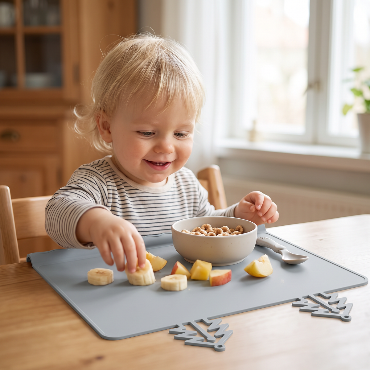 BabySafe Praktisk och Hygienisk Silikonunderlägg för Bebisar med Upphöjd Kant